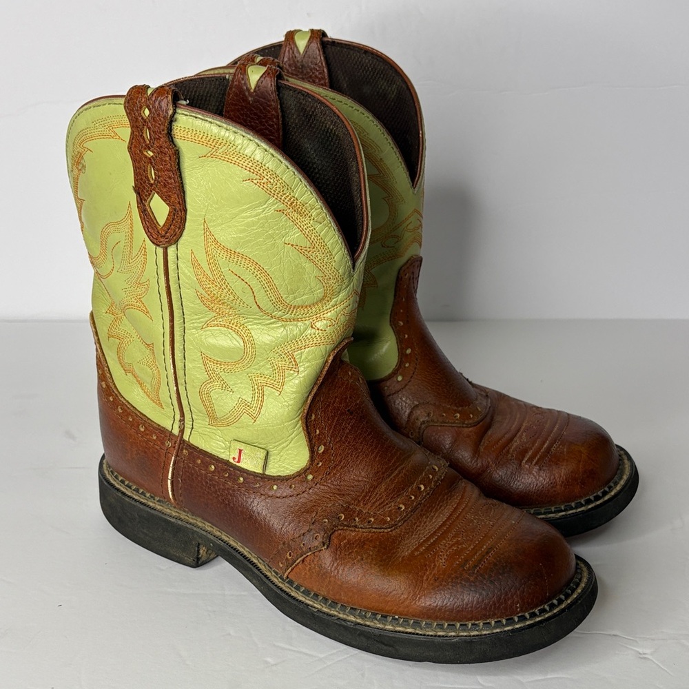 Justin Gypsy Saddle and Citron Cowboy Boots